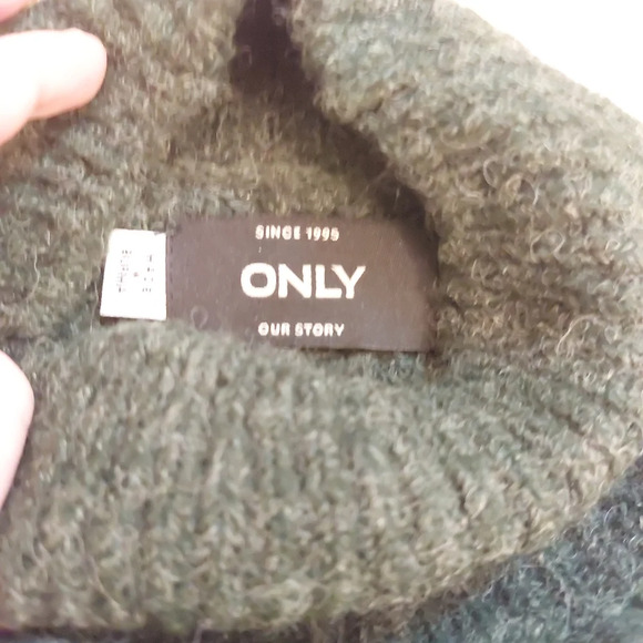 Only wool blend Sweater size S - Picture 6 of 6